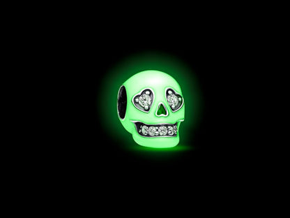Glow-in-the-dark Sparkling Skull Charm