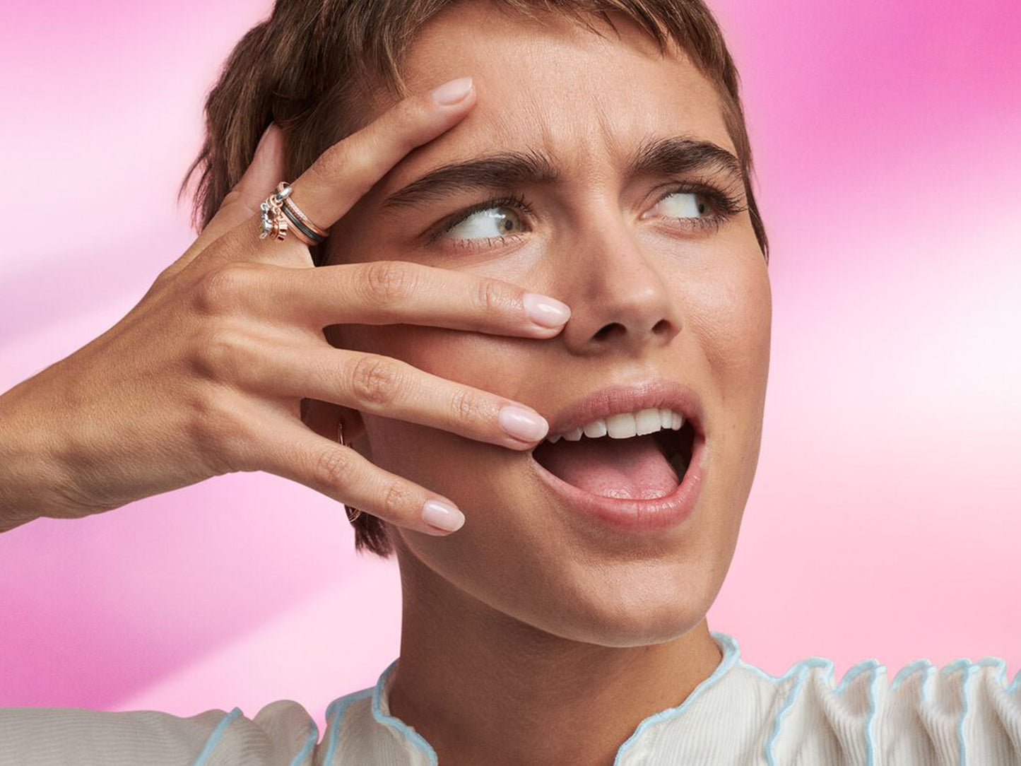 Essence Band Ring