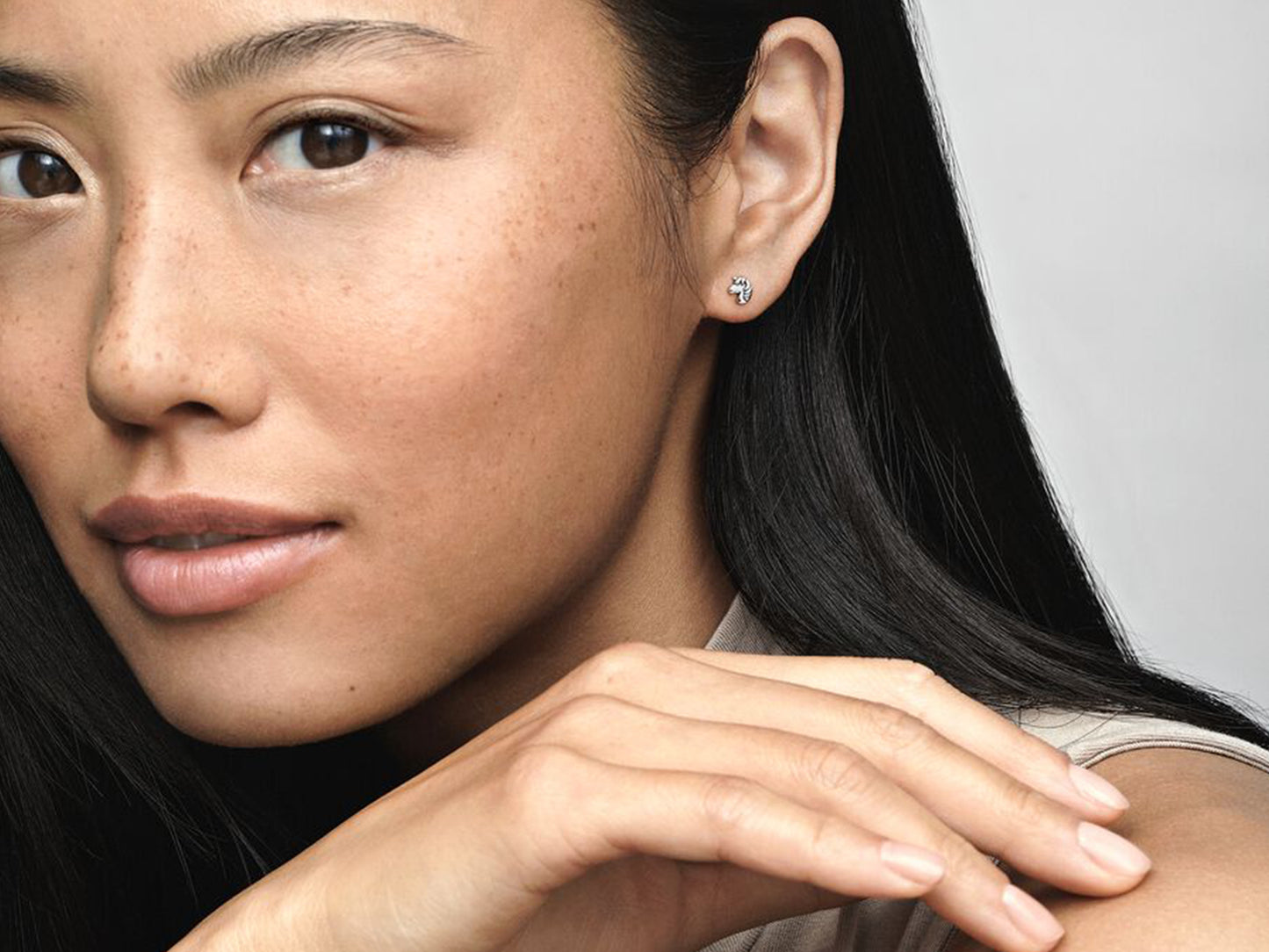 Unicorn Solo Stud Earrings