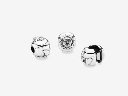 Magic Sky Clasp Charm
