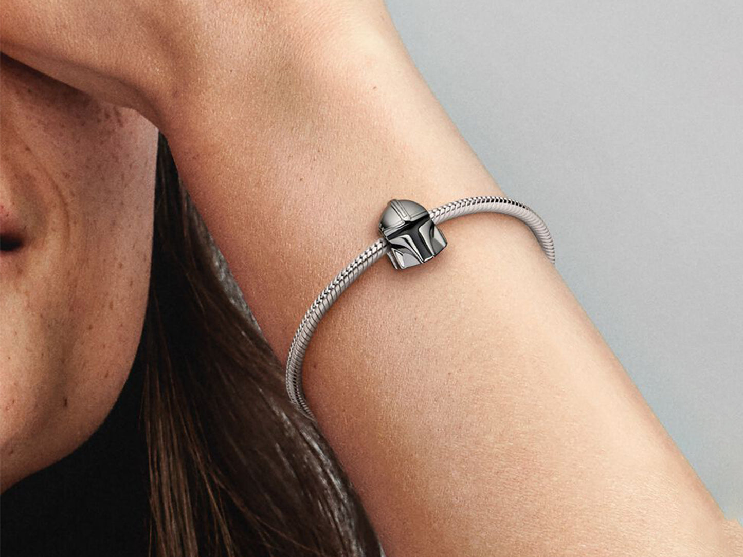 Mandalorian™ Helmet Charm