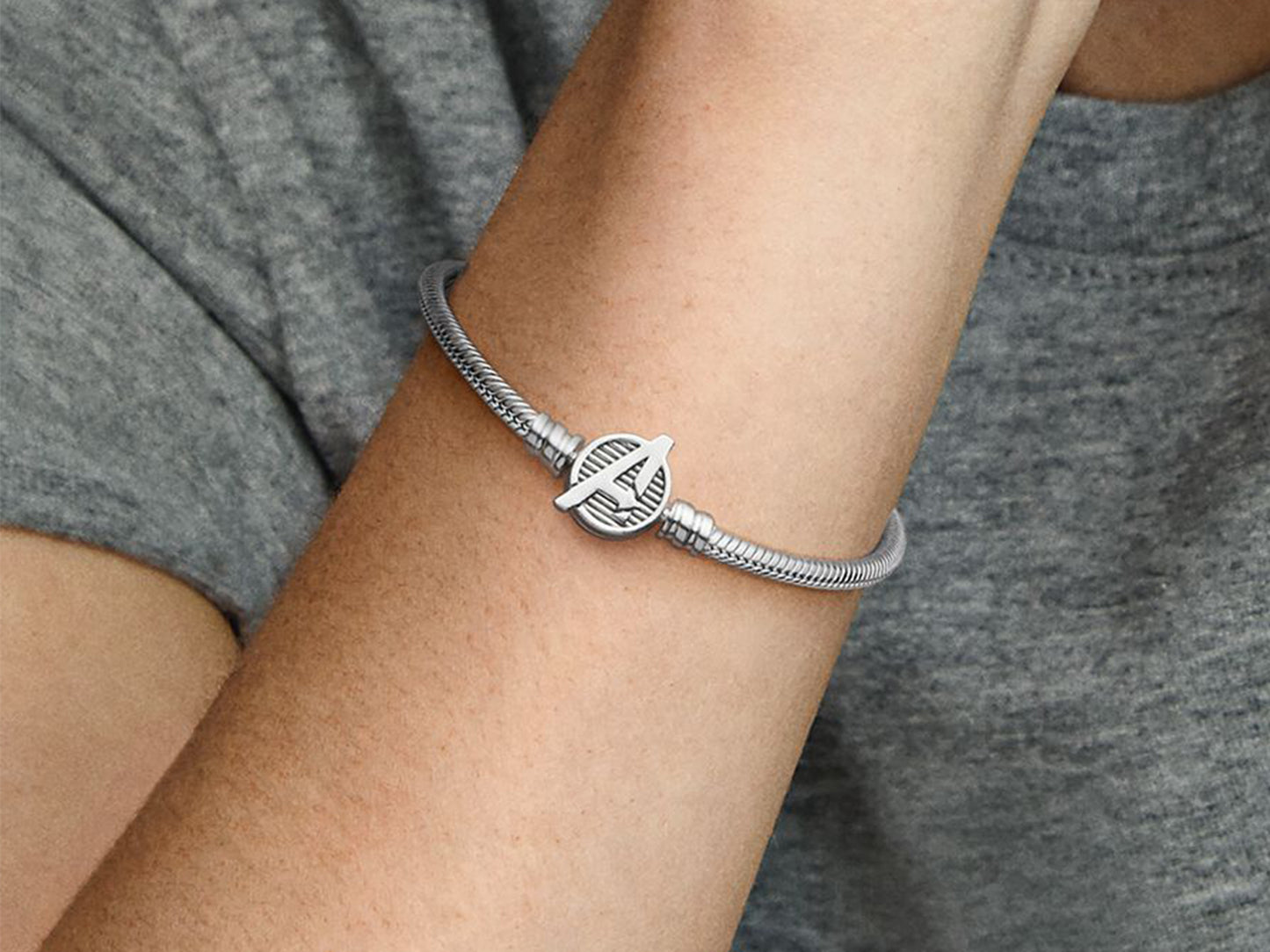 Marvel The Avengers Logo Clasp Snake Chain Bracelet