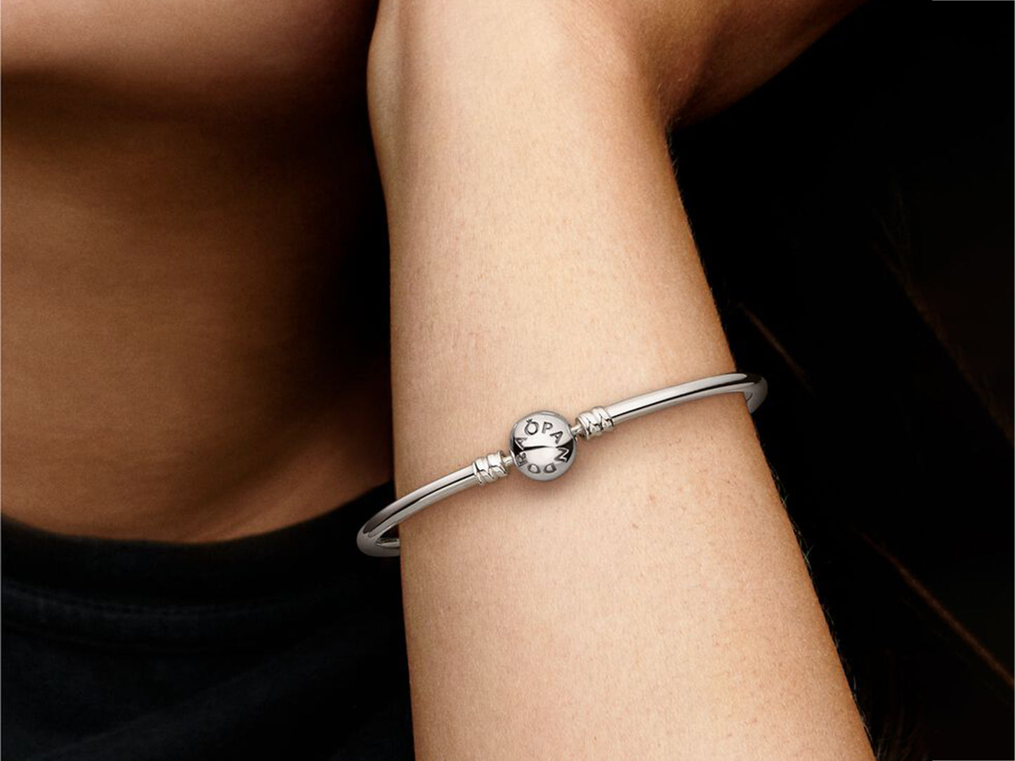 Elegant Silver Bangle