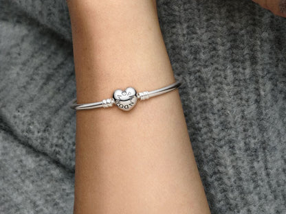 Heart Clasp Bangle