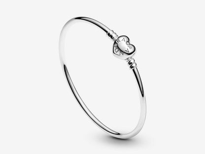 Heart Clasp Bangle