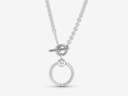 O Pendant T-Bar Necklace