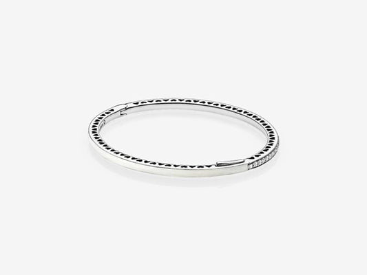 Shimmering Heart Bracelet