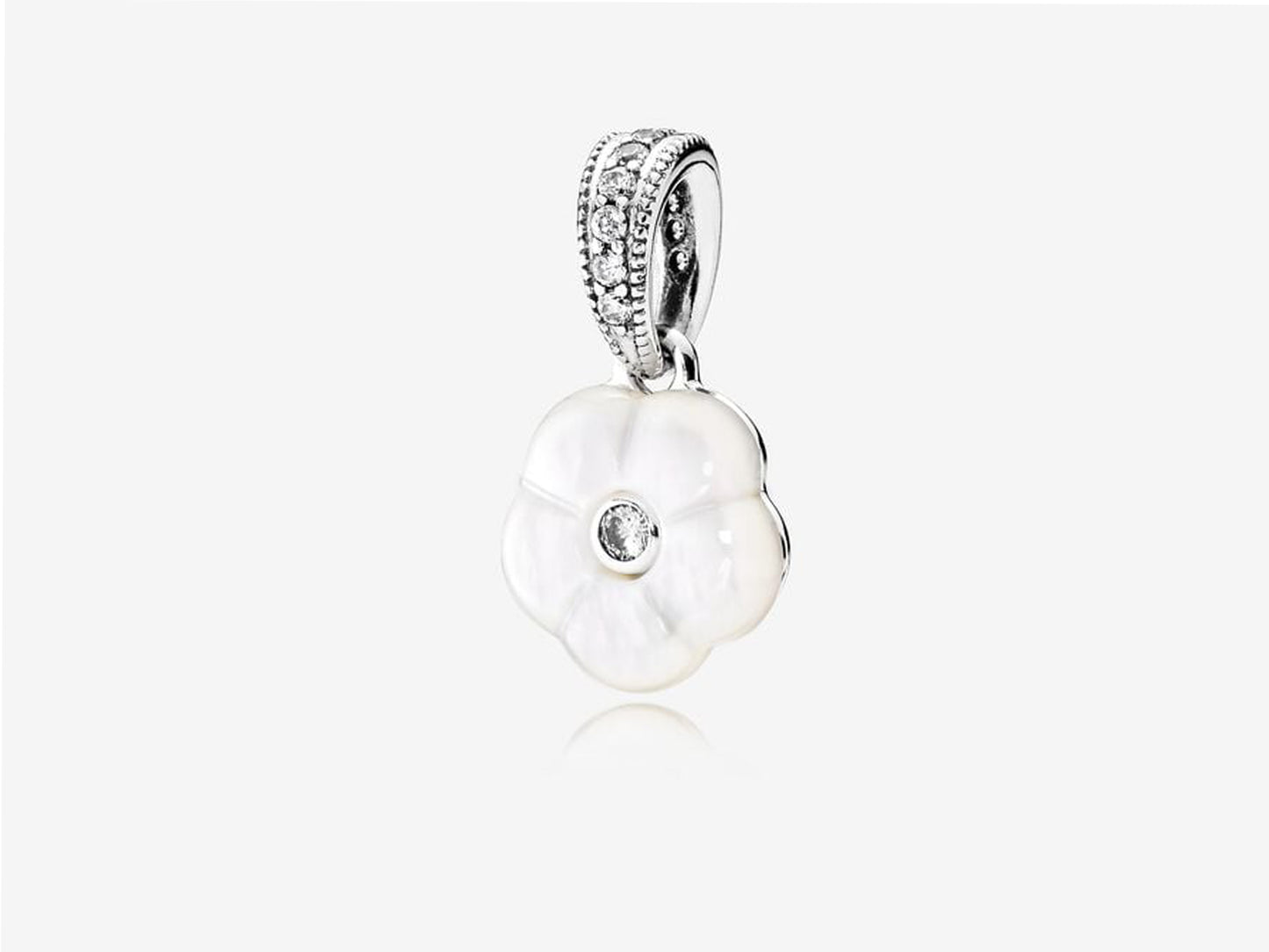 Radiant Floral Pendant