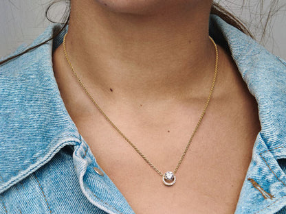Sparkling Round Halo Pendant Collier Necklace