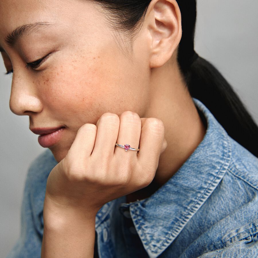 Sparkling Red Heart Ring