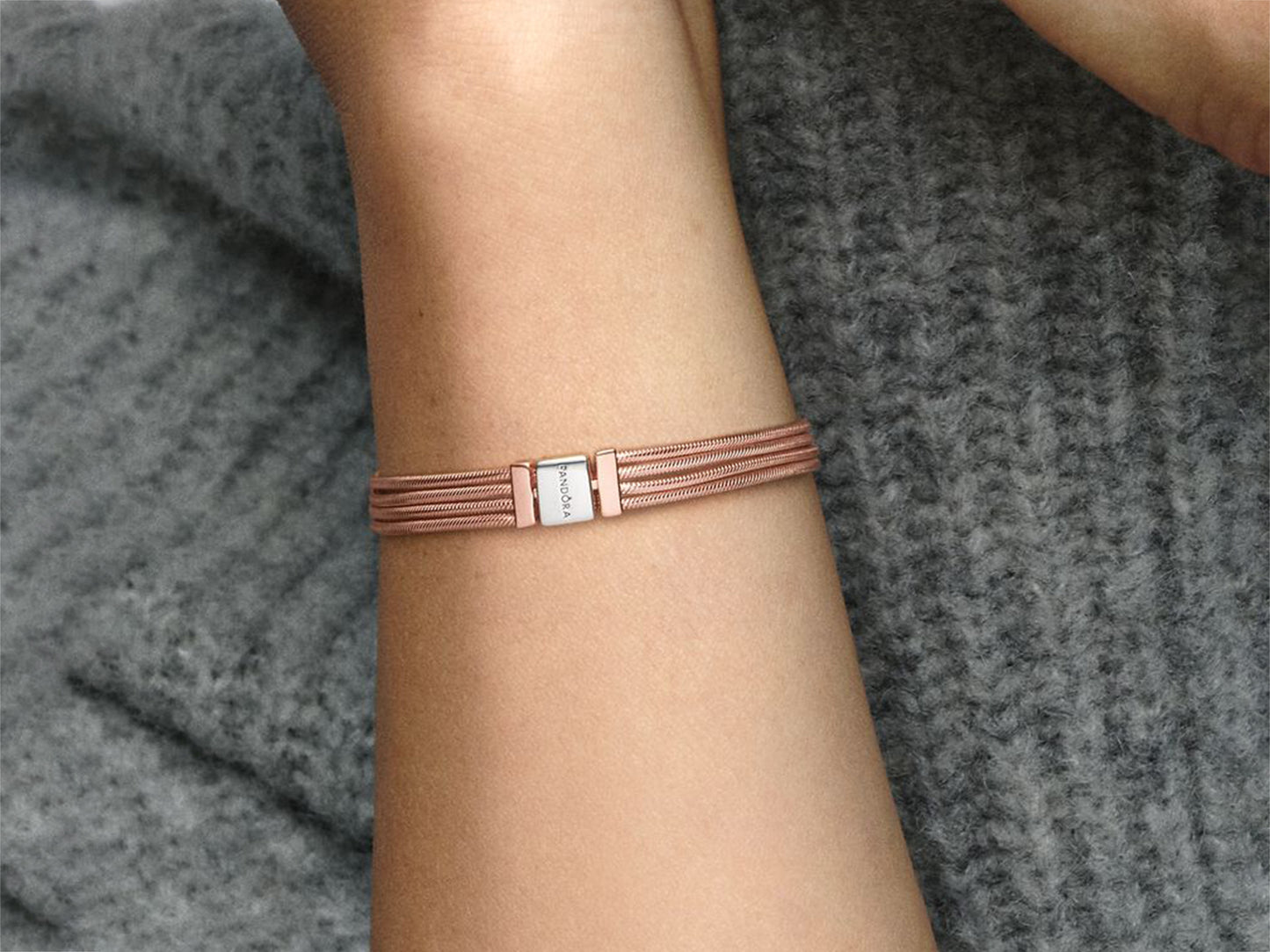 Multi-Loop Snake Chain Bracelet
