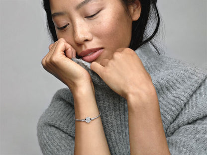 Sparkling Crown O Snake Chain Bracelet