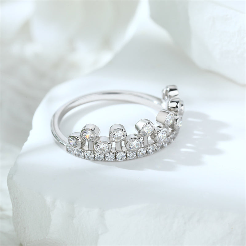 Princess Crown 925 Silver Ring - Unique Geometric Pavé Zirconia Band