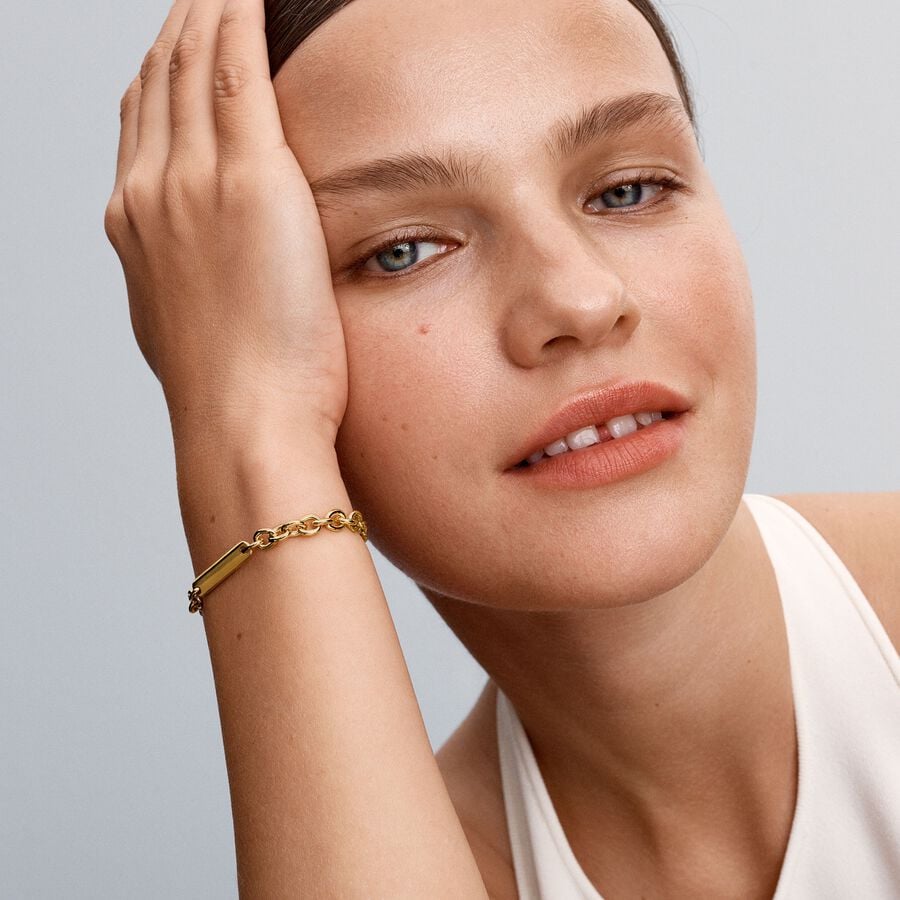 Polished Bar Chain Bracelet