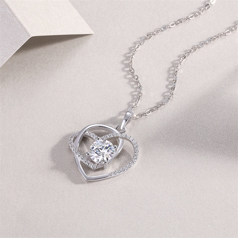 Refined Cross Chain Necklace Featuring Line Design