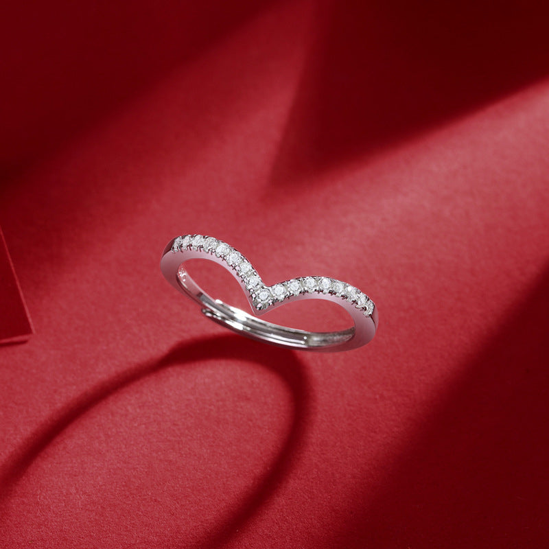 Regal Crown Ring with Geometric Design