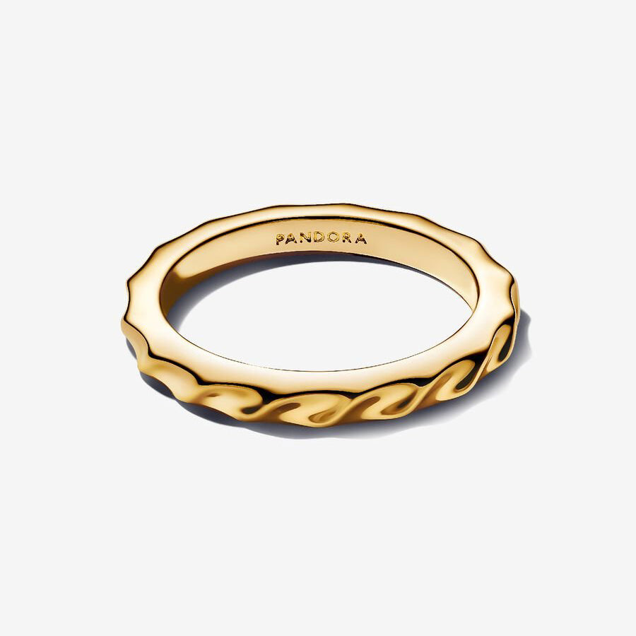 14k Gold Rippled Band Ring