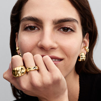 14k Gold Rippled Band Ring