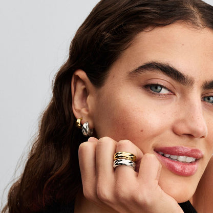 14k Gold Rippled Band Ring