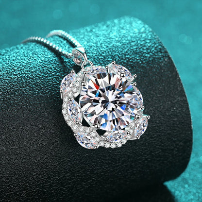 S925 Sterling Silver 10CT Moissanite Pendant Necklace - Luxury Floral Statement Collarbone Chain