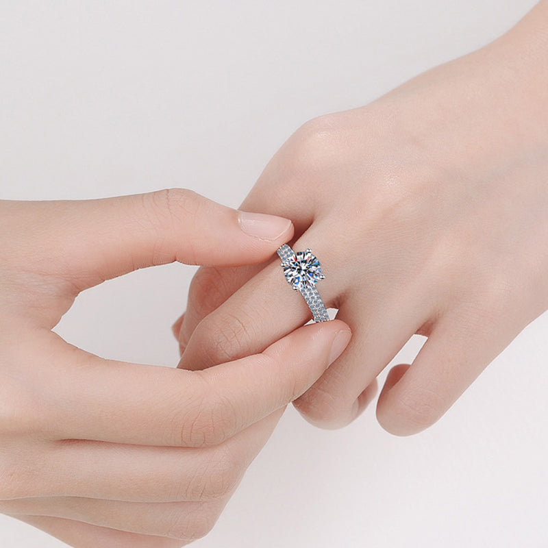 S925 Sterling Silver 2ct Moissanite Solitaire Crown Four-Prong Engagement Ring for Women