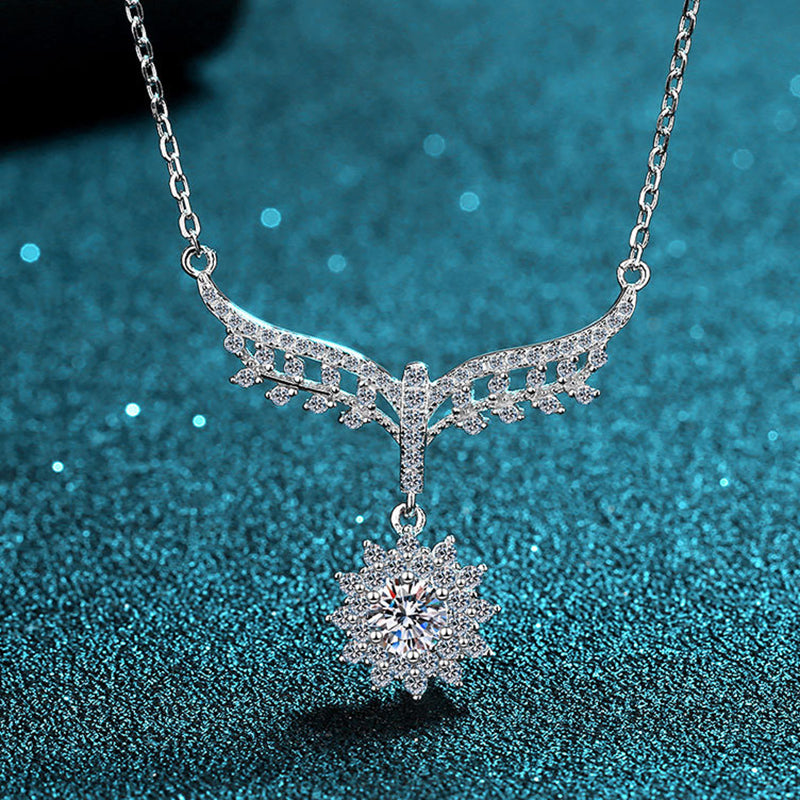 S925 Sterling Silver Four-Prong Pendant Necklace - 0.5CT Moissanite Simulated Diamond Collarbone Chain