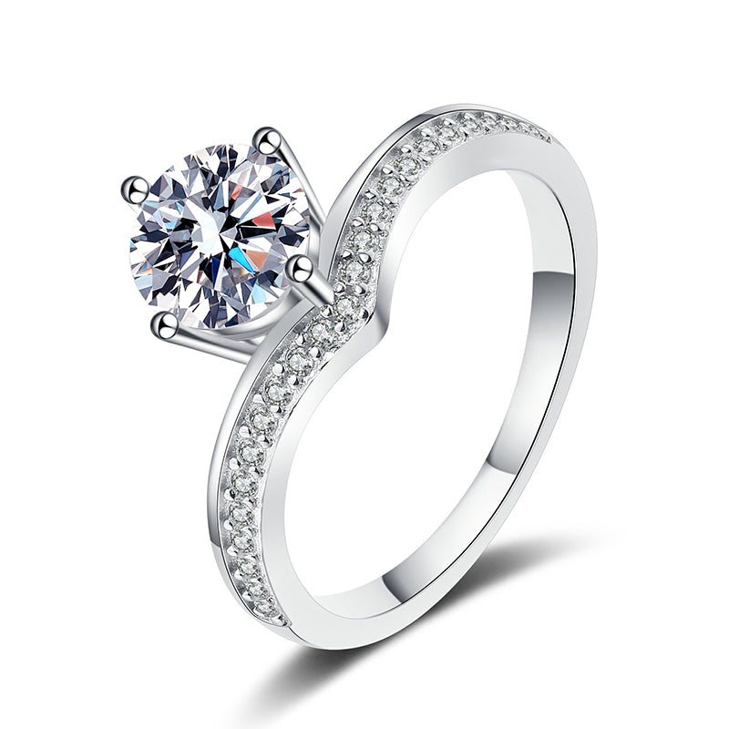 S925 Sterling Silver Heart-Shaped Moissanite Micro-Pavé Ring with Lucky Motifs