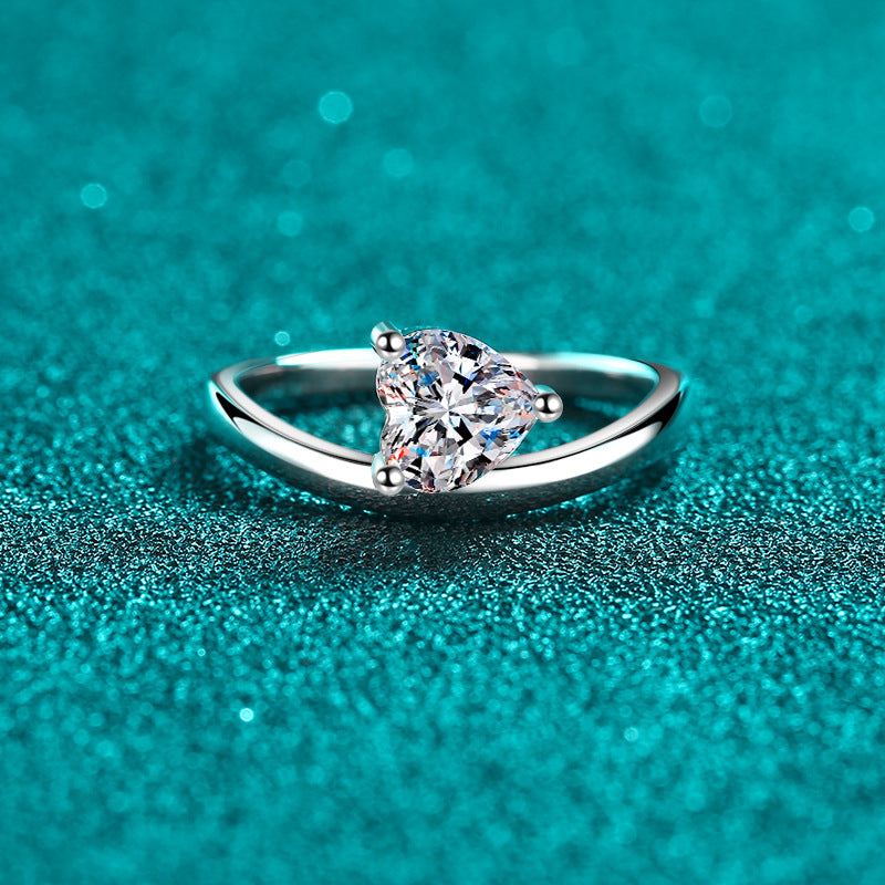 S925 Sterling Silver Heart Moissanite Ring - Minimalist Halo Solitaire Ring for Women