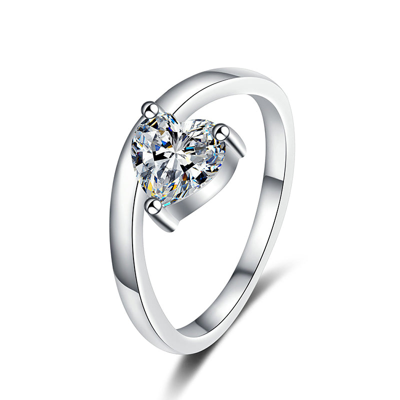 S925 Sterling Silver Heart Moissanite Ring - Minimalist Halo Solitaire Ring for Women
