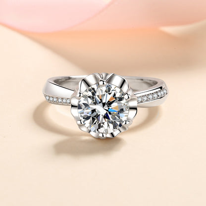 S925 Sterling Silver Micro-Paved Plum Blossom Moissanite Ring with Animal Motifs - Minimalist Wedding Band