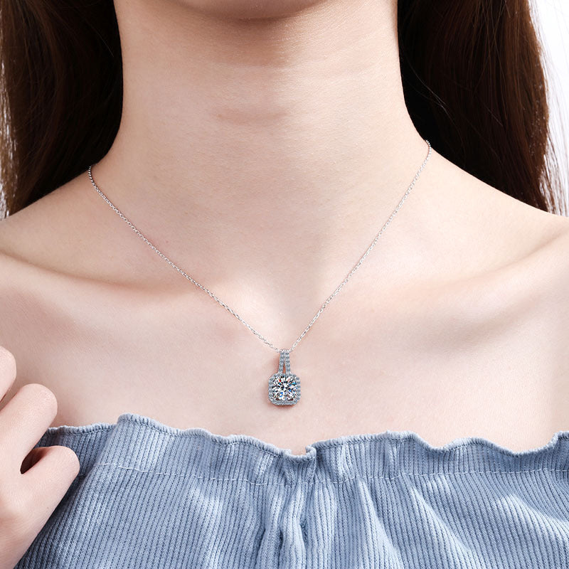 S925 Sterling Silver PT950-Plated Four-Prong Pendant Necklace - 0.5CT-2CT Moissanite Sachet Charm Collarbone Chain