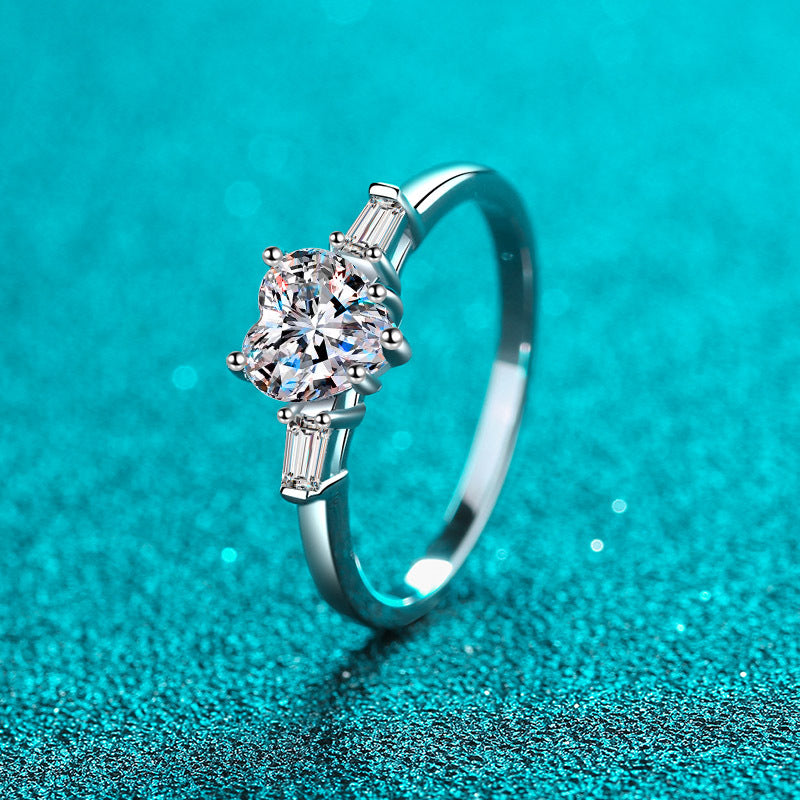 S925 Sterling Silver PT950 Platinum Plated Heart-Shaped 1ct Moissanite Proposal Ring