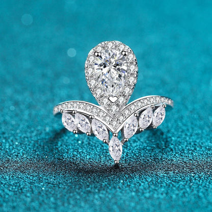 S925 Sterling Silver Pear Shaped Moissanite Engagement Ring in Minimalist Style