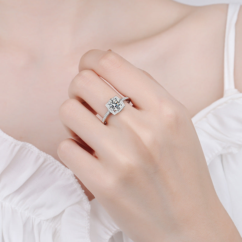 S925 Sterling Silver Teardrop Moissanite Ring - Vintage Cold Style Wedding Band with Cherry & Eggplant Motifs