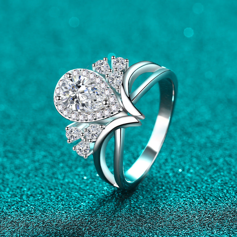 S925 Sterling Silver Pear-Shaped 1ct Moissanite V-Cut Openwork Ring with Fruit Motifs
