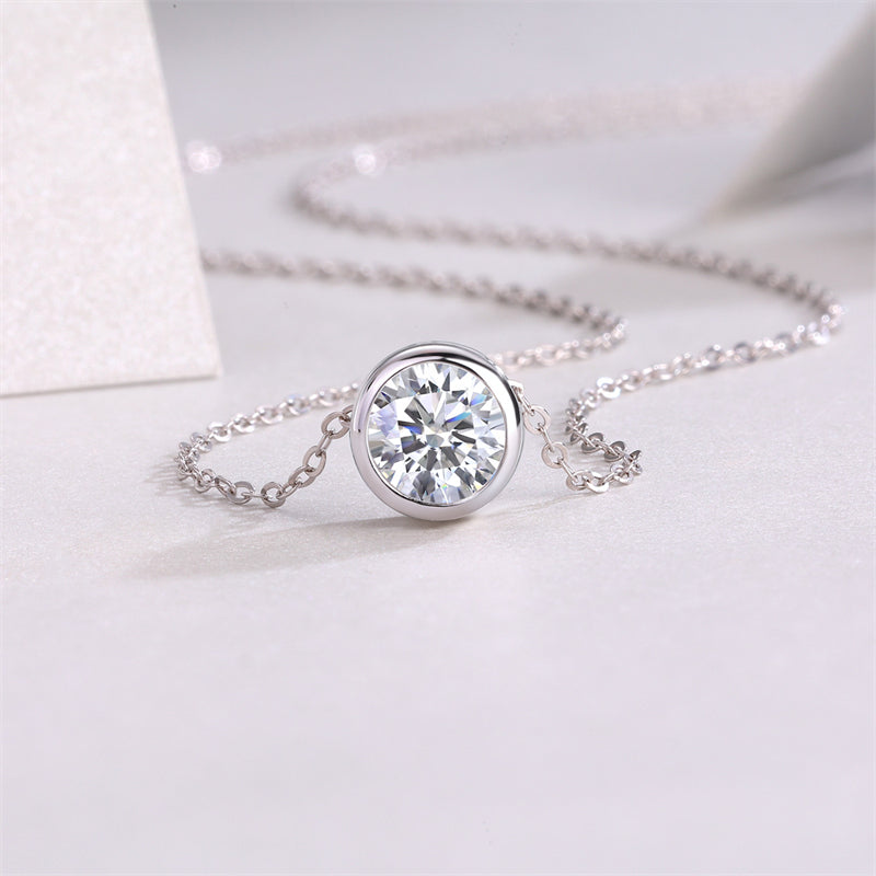 Sleek Geometric Pendant Necklace in Sterling Silver