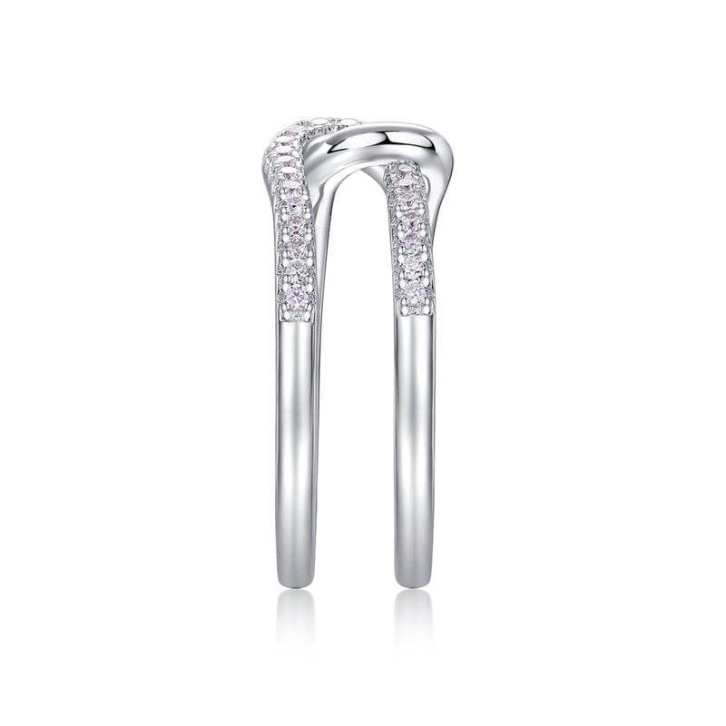 Sophisticated 925 Silver Ring with Round Moissanites