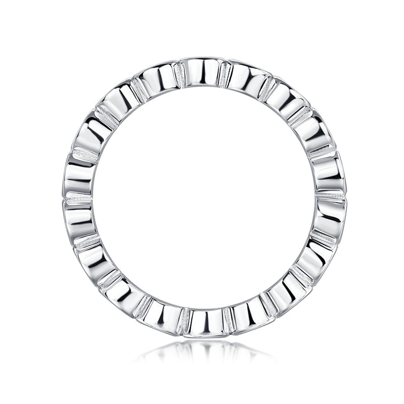 Sophisticated Geometric Silver Band for Fashionable Women