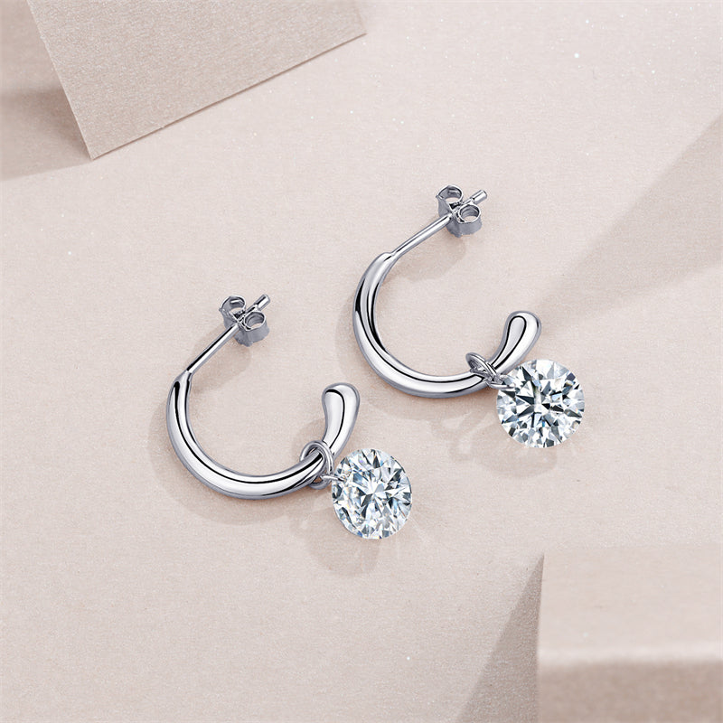 Sophisticated Round Cut Moissanite Earrings for Women