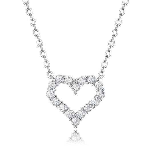 Sophisticated Unisex Necklace with Heart Design