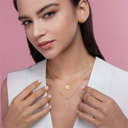 Sophisticated Women's Geometric Necklace for Professional Style