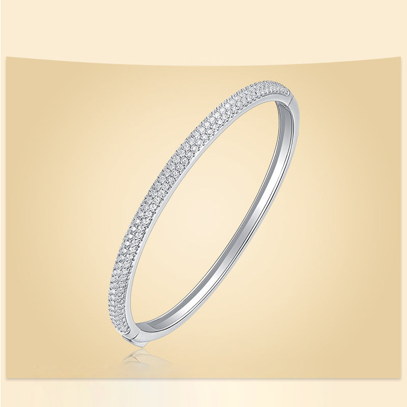 Sparkling Geometric Bracelet with Moissanite