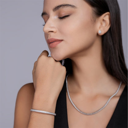 Sparkling Geometric Bracelet with Moissanite