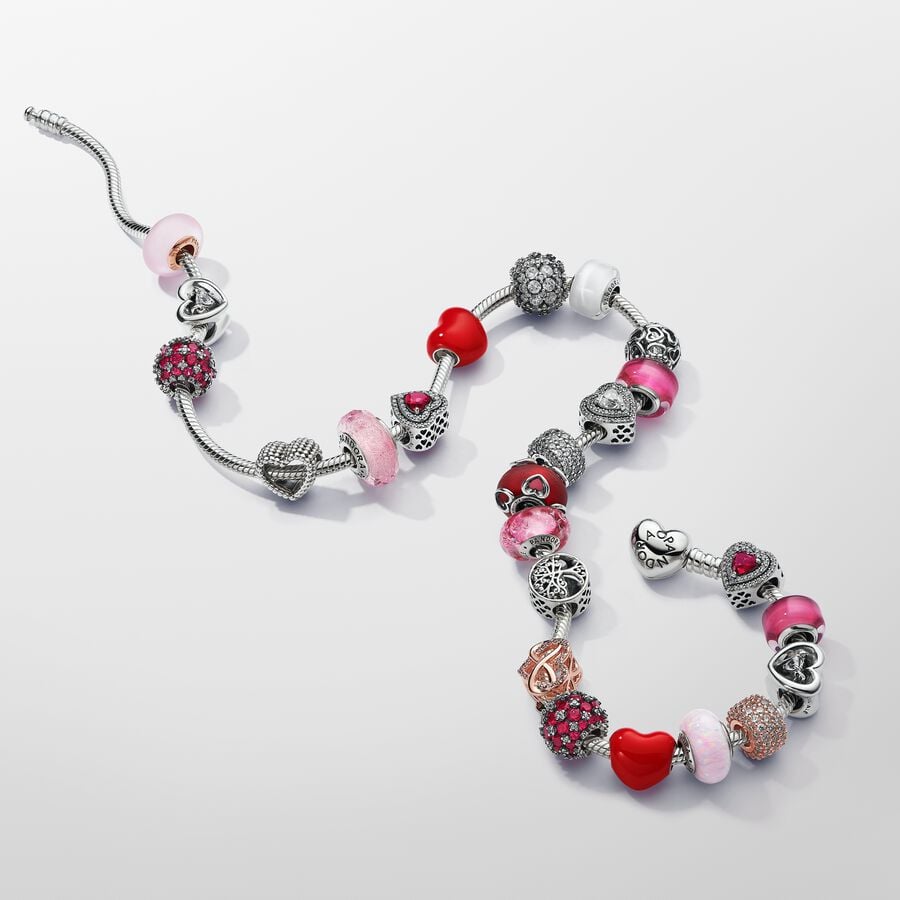 Sparkling Pavé Round Pink Charm