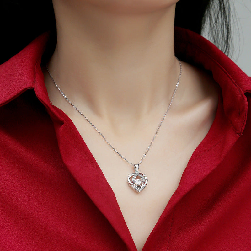 Striking Geometric Heart Necklace for Her