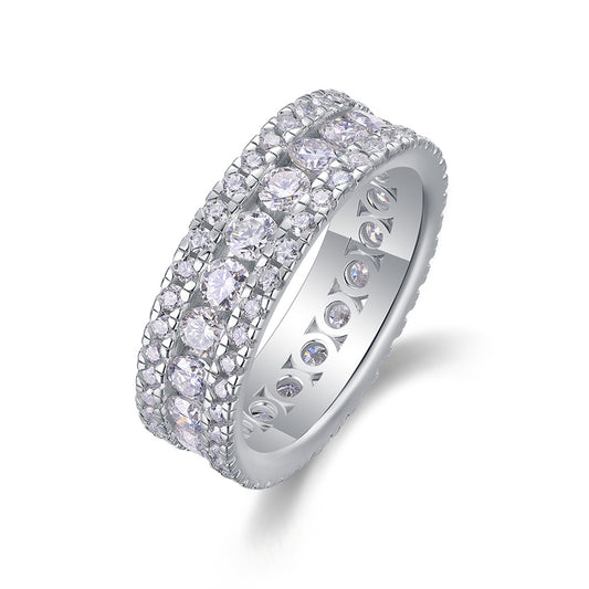 Stunning 925 Silver Band Featuring Mixed Moissanite