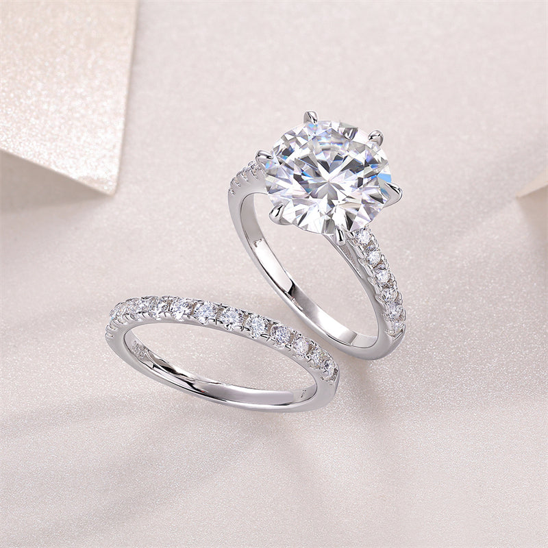 Stunning Circle Diamond Ring for Women