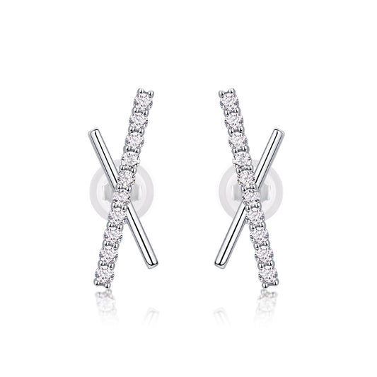 Stylish 925 Silver Moissanite Earrings with Linear Motif