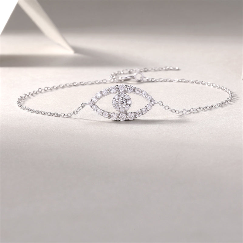 Stylish Women's Moissanite Bracelet with Geometric Design