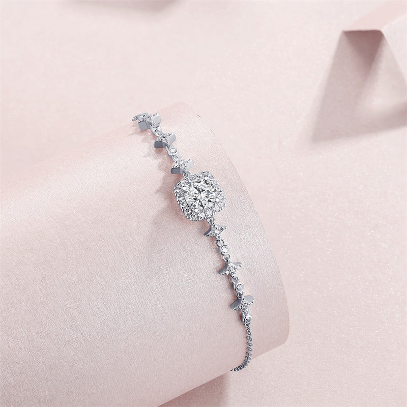 Stylish Women's Moissanite Bracelet with Geometric Design